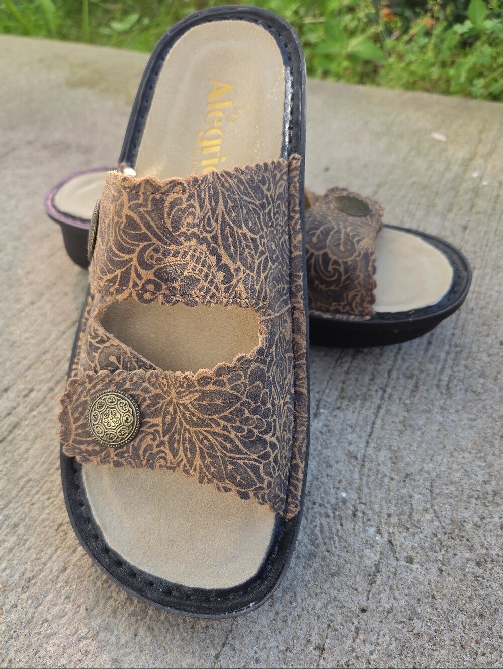 Alegria Leather Comfort Sandals Brown Floral Adjustable Size 37/US 7 Never Worn